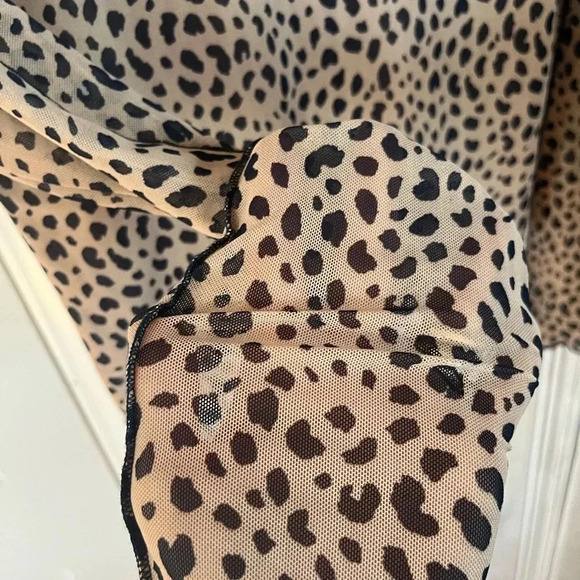 KIRIOUS Cheetah Print Sheer Mesh crew neck Crop Top exposed stitching| S goth - Picture 7 of 9